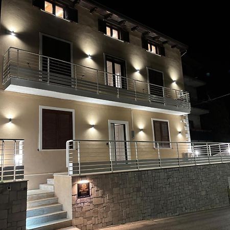 Poseidonrooms มารีนาดีกาเมโรตา ภายนอก รูปภาพ